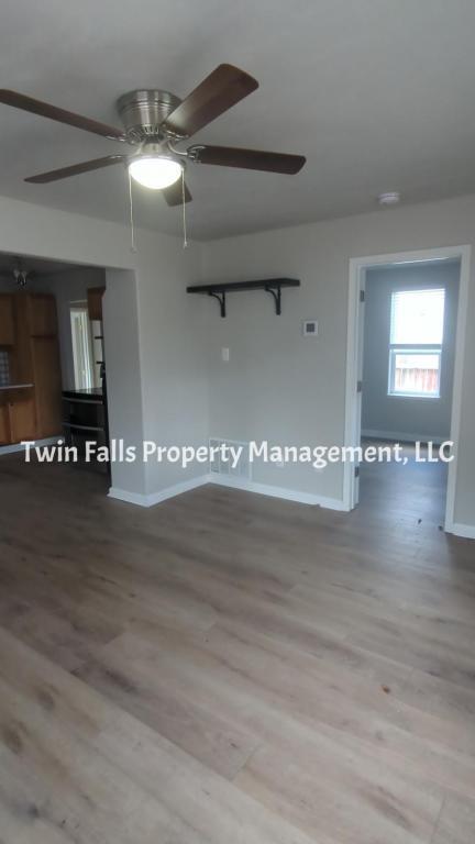 Photo - 354 7th Ave E