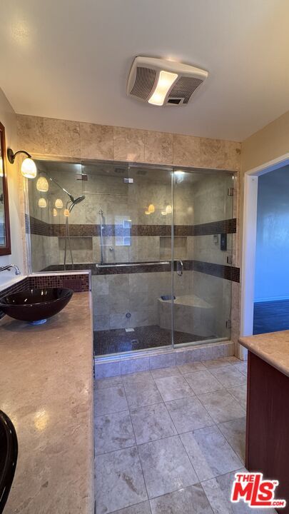 Photo - 4127 W 176th St