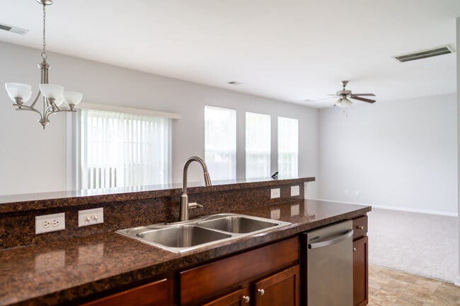 Photo - 237 Medford Dr