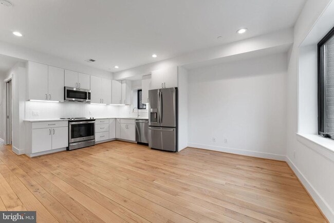 Photo - 2217 40th St NW Unit 102