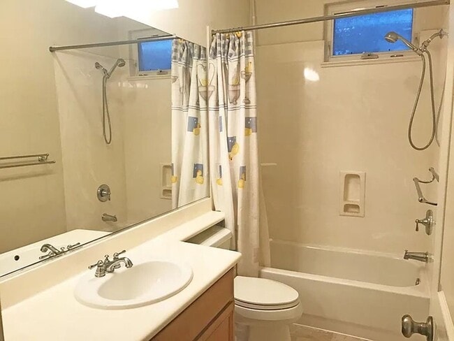 Photo - PEACEFUL & CONVENIENT TOWNHOME INCLUDES TW...