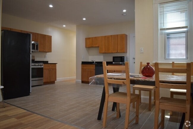 Building Photo - 16 Glenville Ave Rental