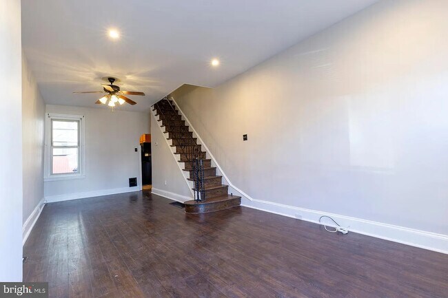 Photo - 2016 N Howard St