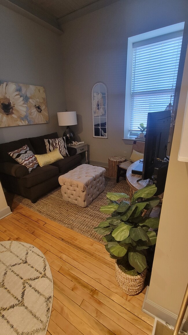 Photo - 125 N. Dargan Street, 2C Unit 2C