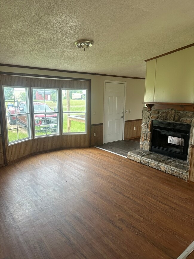 Photo - 214 Troy View Dr