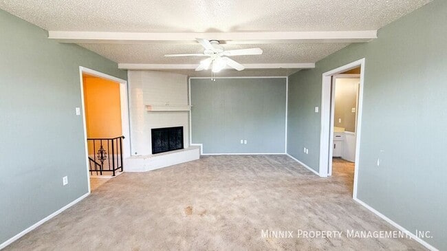 Photo - 7807 Ave. X-B