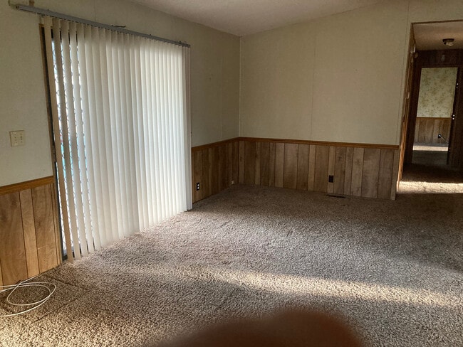 Photo - 1354 Jasmine Way