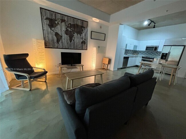Building Photo - 234 NE 3rd St Unit 206 Rental