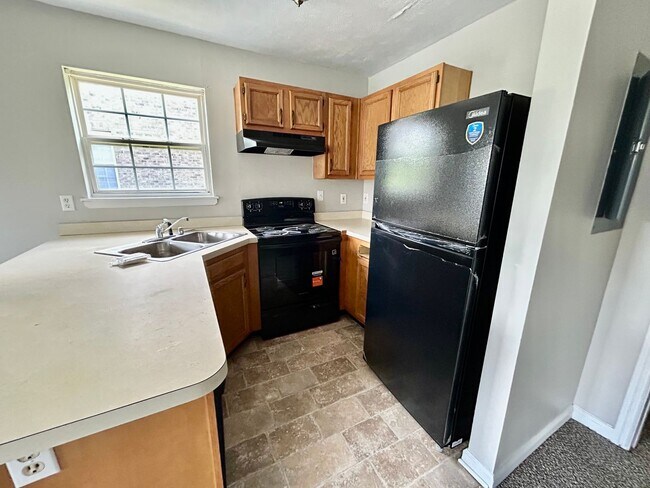 Photo - 2084 Cornerstone Dr Unidad C