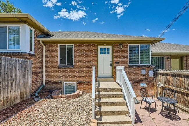 Building Photo - 4418 W 11th Ave Rental