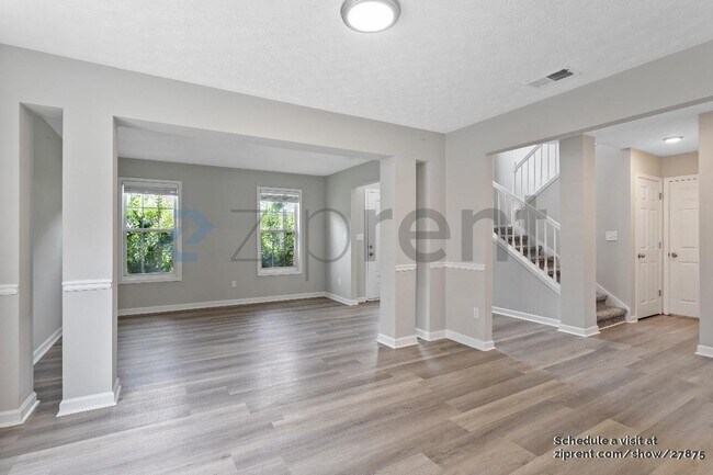 Photo - 3053 Highland Park Ln