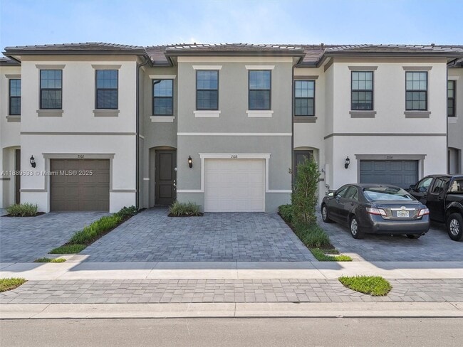 Building Photo - 2108 Appleton Cir N