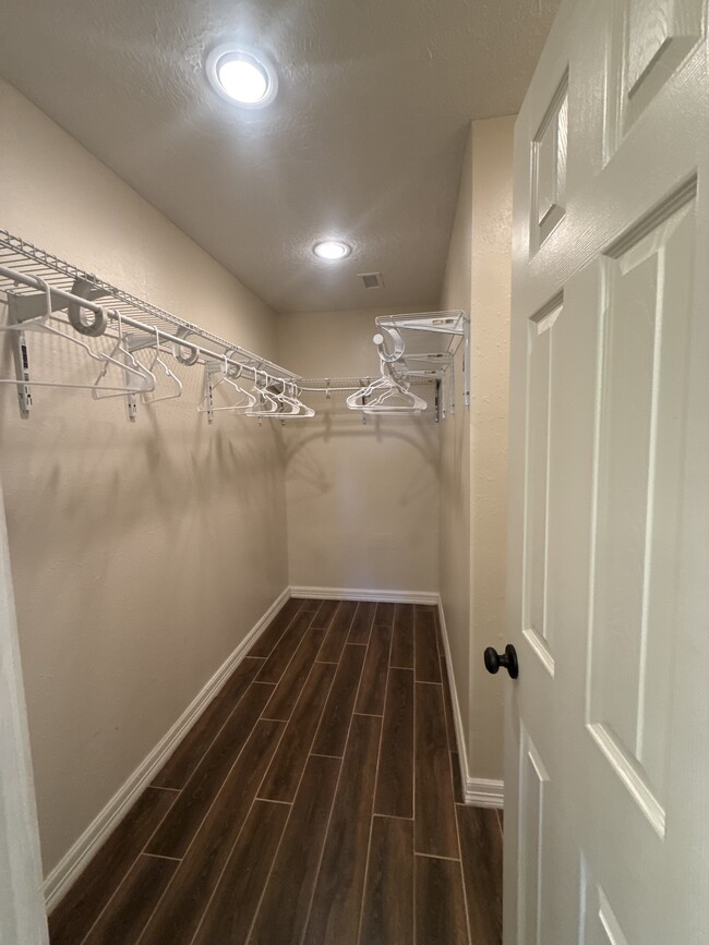 Photo - 2010 Spillers Ln