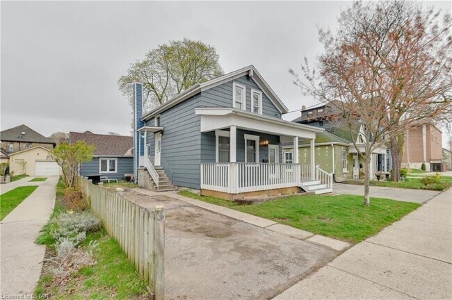 Photo - Stylish 1 Bedroom Unit in Downtown London ... Unit 1