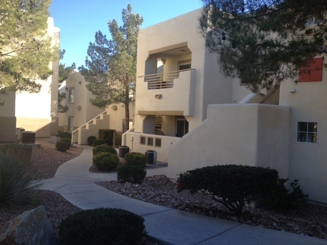 Photo - Gated Community * Downstairs 1 bedroom * Community Pool & Fitness Room