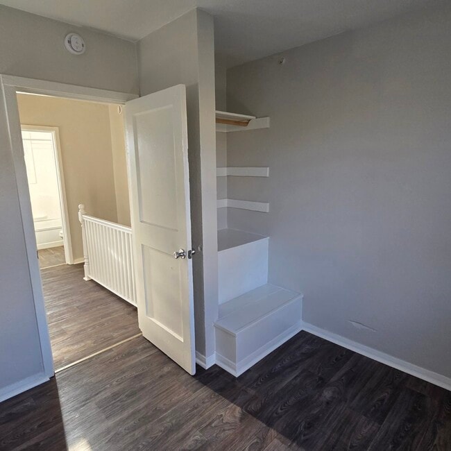 Photo - 1409 NW Carden Ave