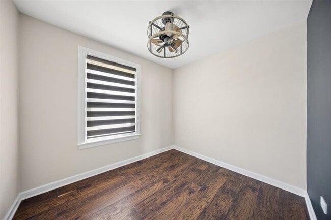 Photo - 1798 Howard Ave