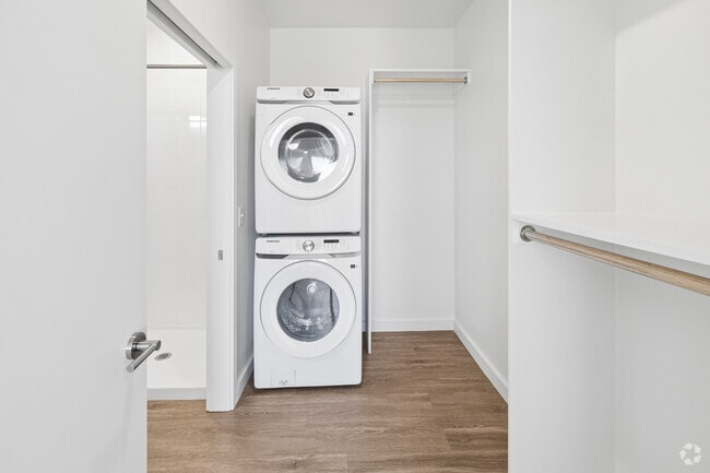 1E - 1BR, 1BA - 708SF - Closet and Laundry Room
