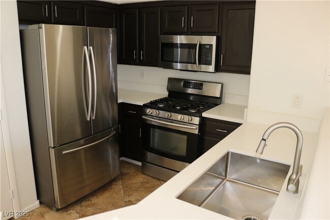 Photo - 50 Aura de Blanco St