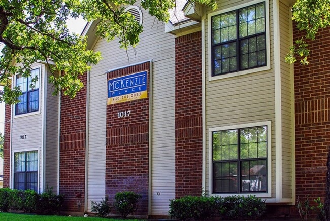 Photo - Walking Distance to UNT Unit 1408 Margie St.  B