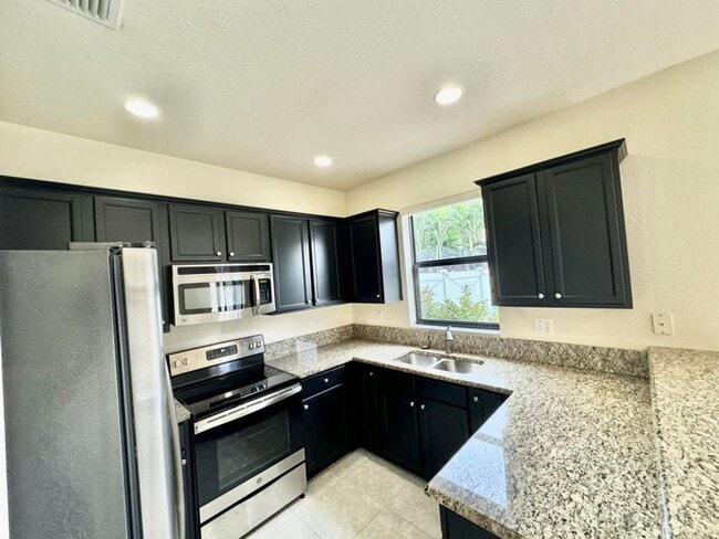 Photo - 3317 W 90th St