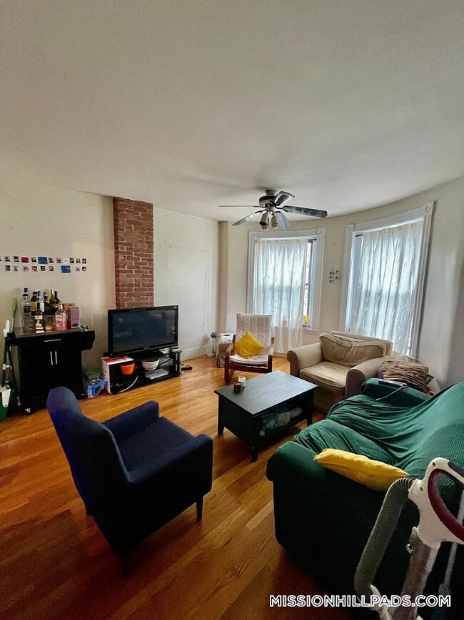 Photo - 880 Huntington Ave Unit 2