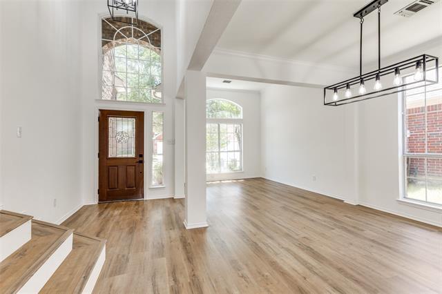 Photo - 4705 Sabine St