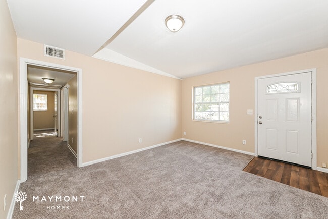 Photo - 4932 Tallyho Ave