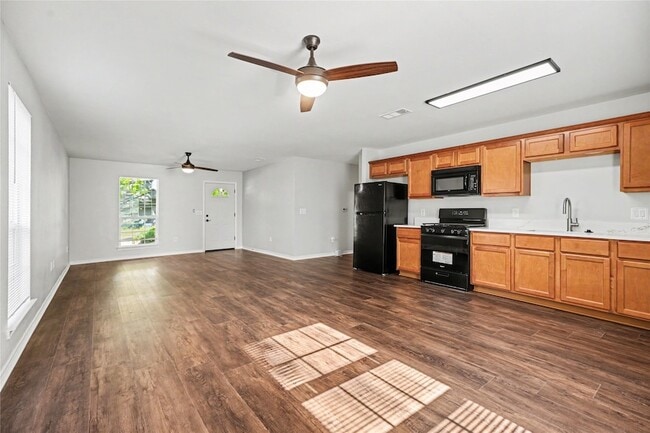 Photo - 326 S Bell Dr