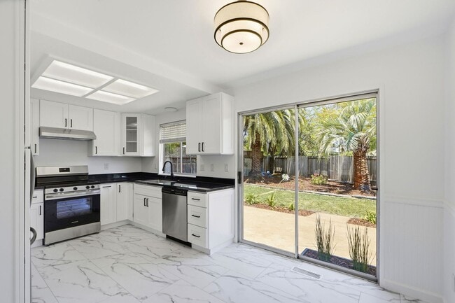 Photo - Remodeled 2 Bed, 2 Bath Townhouse in Petaluma's Morningstar Community