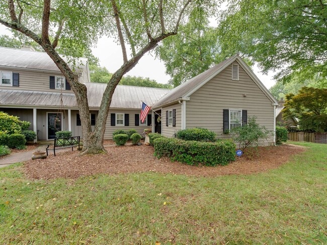 Photo - A picture perfect cottage home ready for you with community pool!