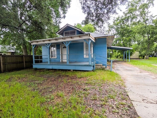Building Photo - 4358 Kenneth Ave