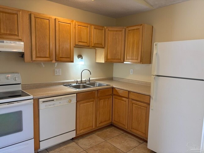 Photo - 1361 Stanford Rd