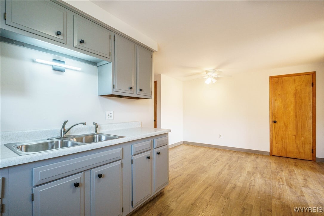 Photo - 185 Mead St