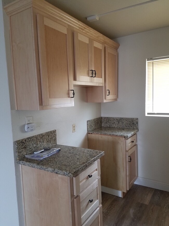 Photo - 518 Needham St Unit B