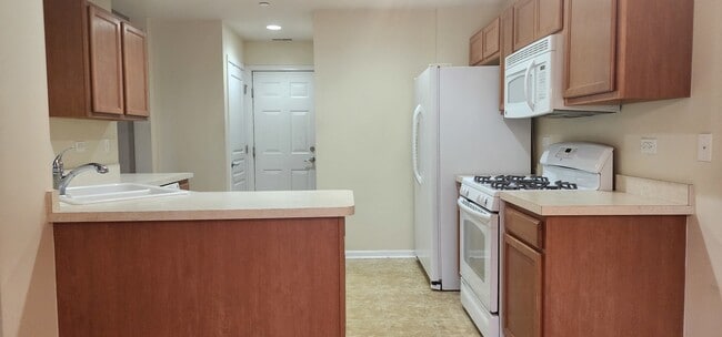 1383 Crimson Ln
