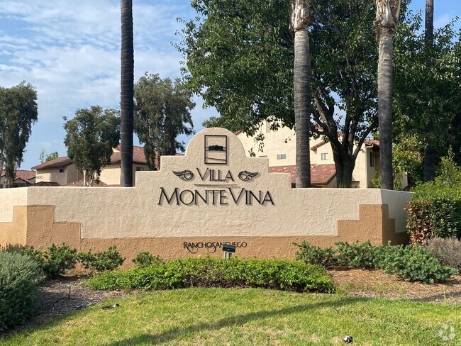 Building Photo - Villa Montevina 2 Bedroom Condo