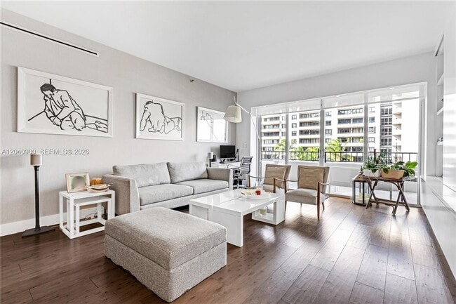 Photo - 201 Crandon Blvd Unit 530