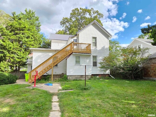 Photo - 405 S Main St