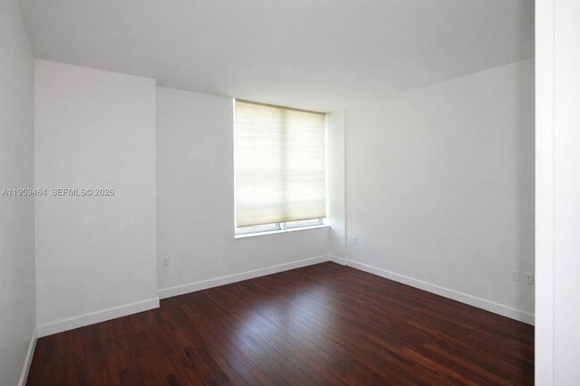 Photo - 951 Brickell Ave Unidad 2309