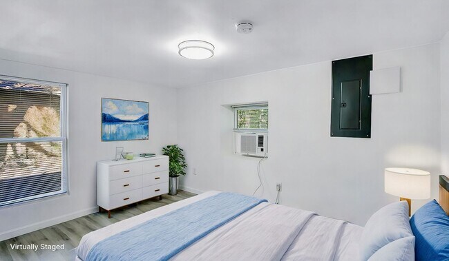 Photo - 2737 Stuart Dr Unit 2737 Stuart #2 - Back