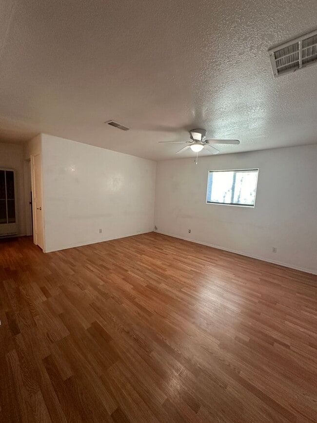 Photo - 1406 Saiz Ln Unit 1A