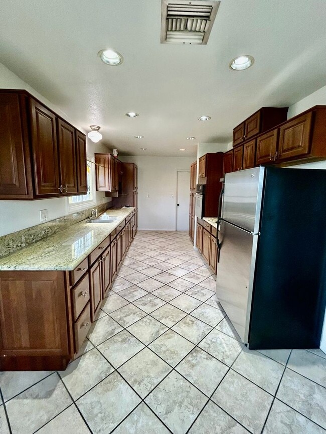 Photo - 4 Bedroom 3 bath Home In Rolando Village