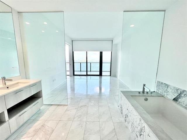 Building Photo - 480 NE 31st St Unit 902