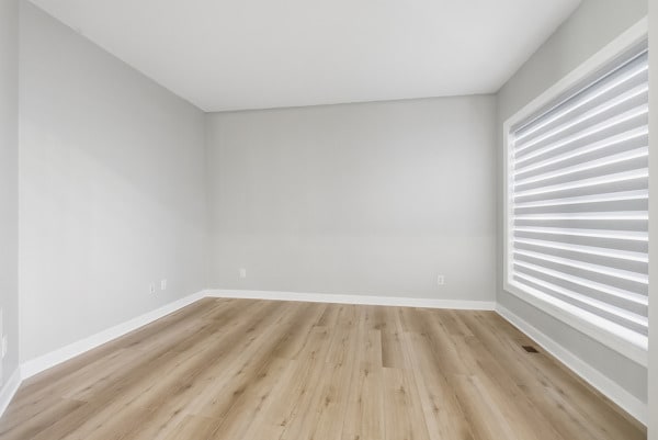 Photo - 943 Earley Lake Curve