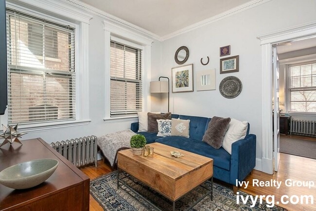 Building Photo - 70 Phillips St Unit 1