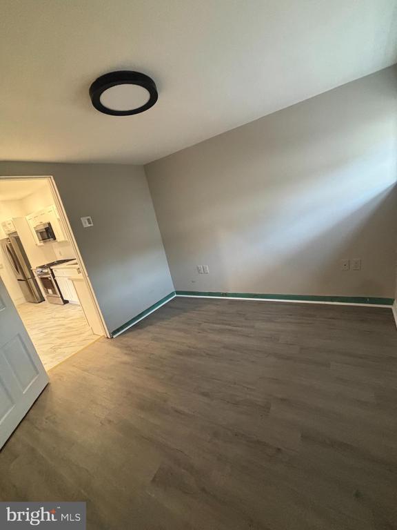 Photo - 624 Poplar St