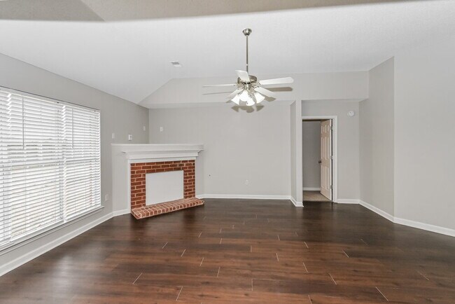 Photo - 2523 Russum Dr