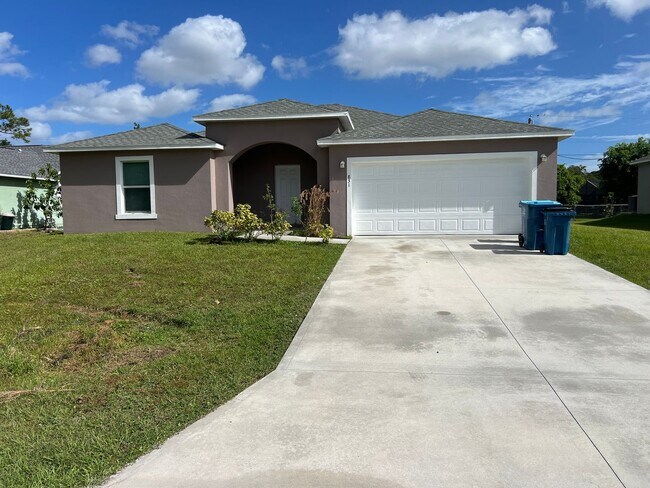 GORGEOUS 4 Bedroom/ 2 Bathroom in Palm Bay!! - GORGEOUS 4 Bedroom/ 2 Bathroom in Palm Bay!! House