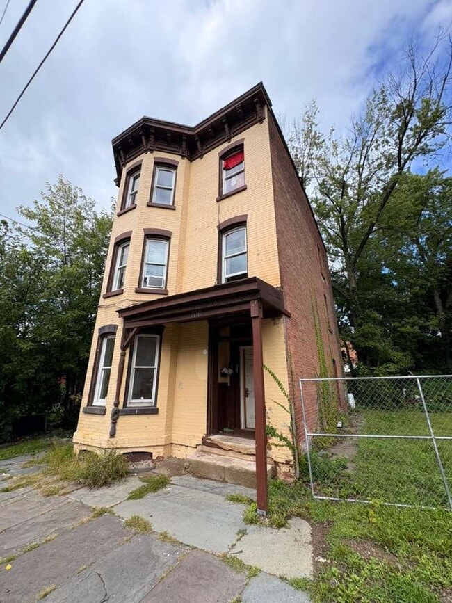 Photo - 106 Washington St Unit 1
